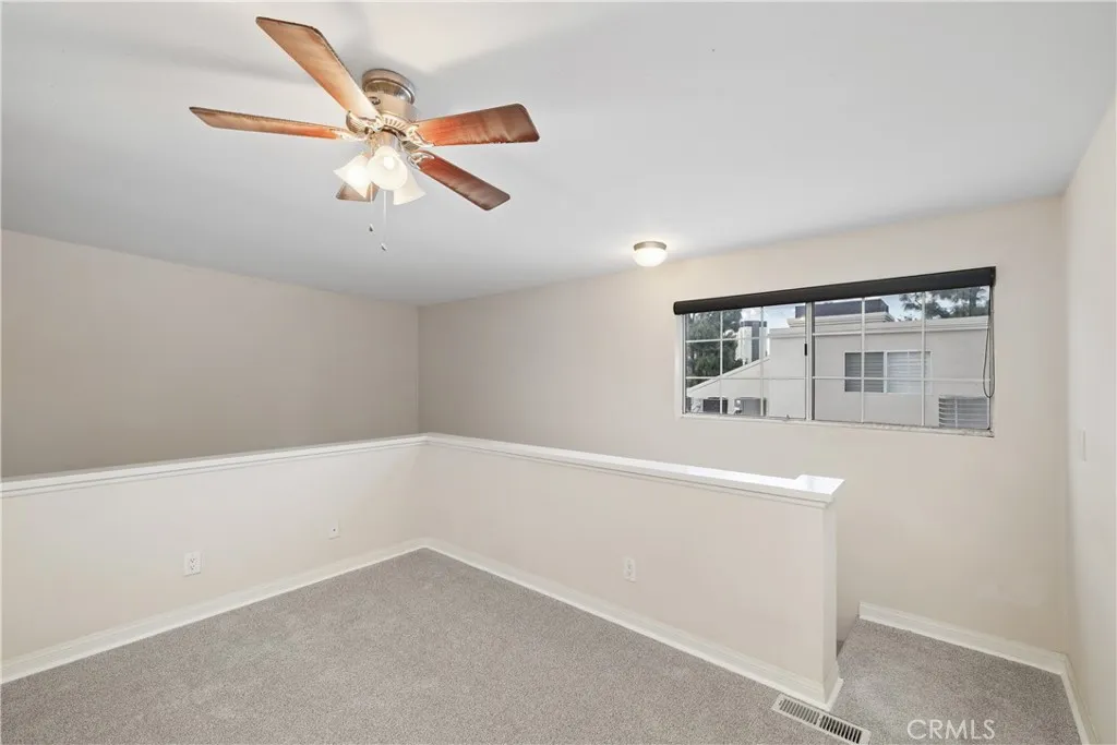 21400 Burbank Boulevard 313, Woodland Hills, California 91367 home-pic-14